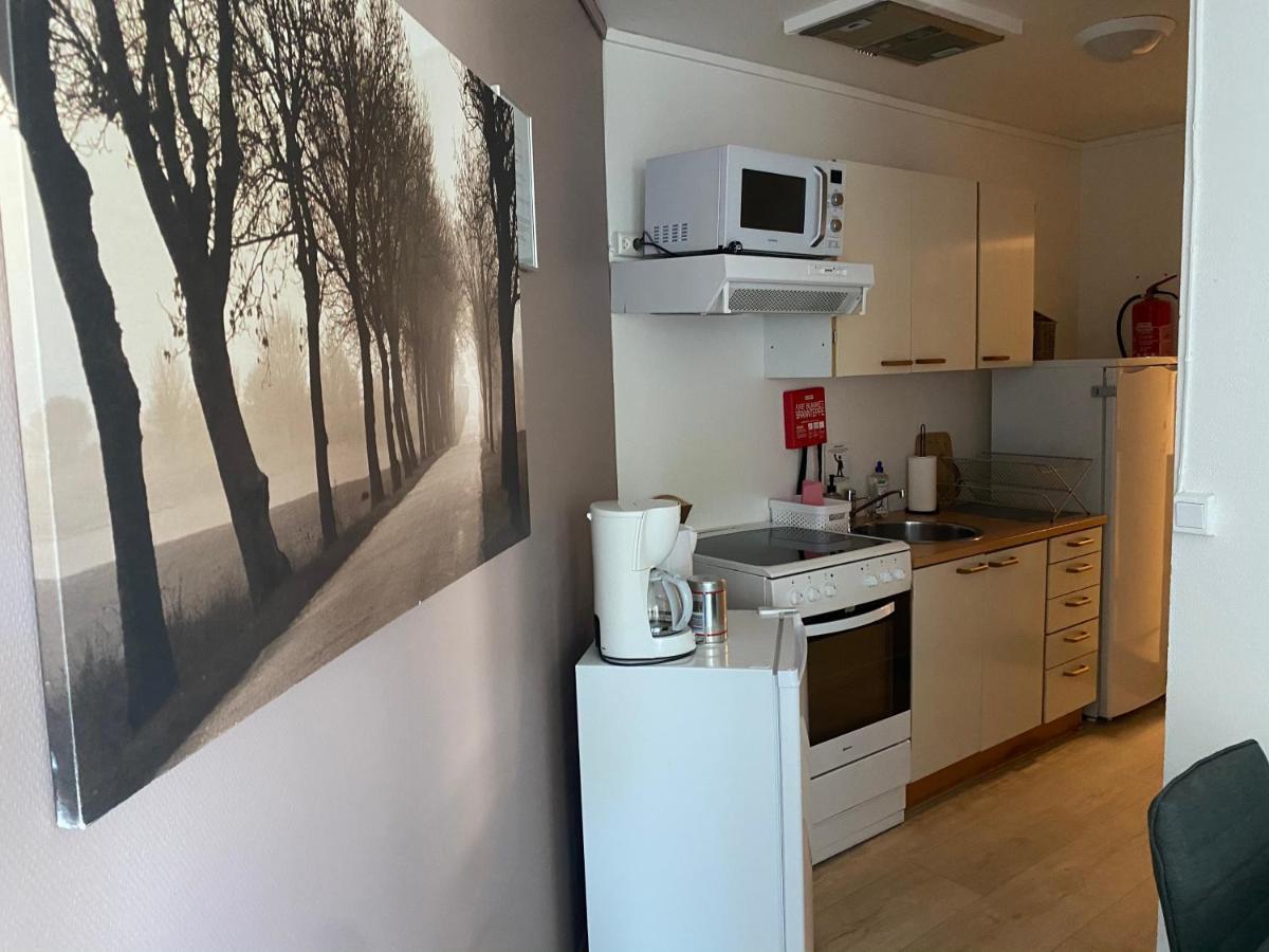 Orsta Hostel Buitenkant foto